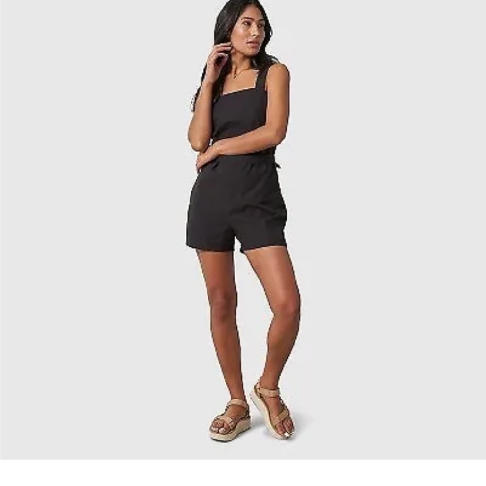 United By Blue Women's Size
Medium Black 100% Organic
Cotton Retro Romper new - Picture 4 of 12